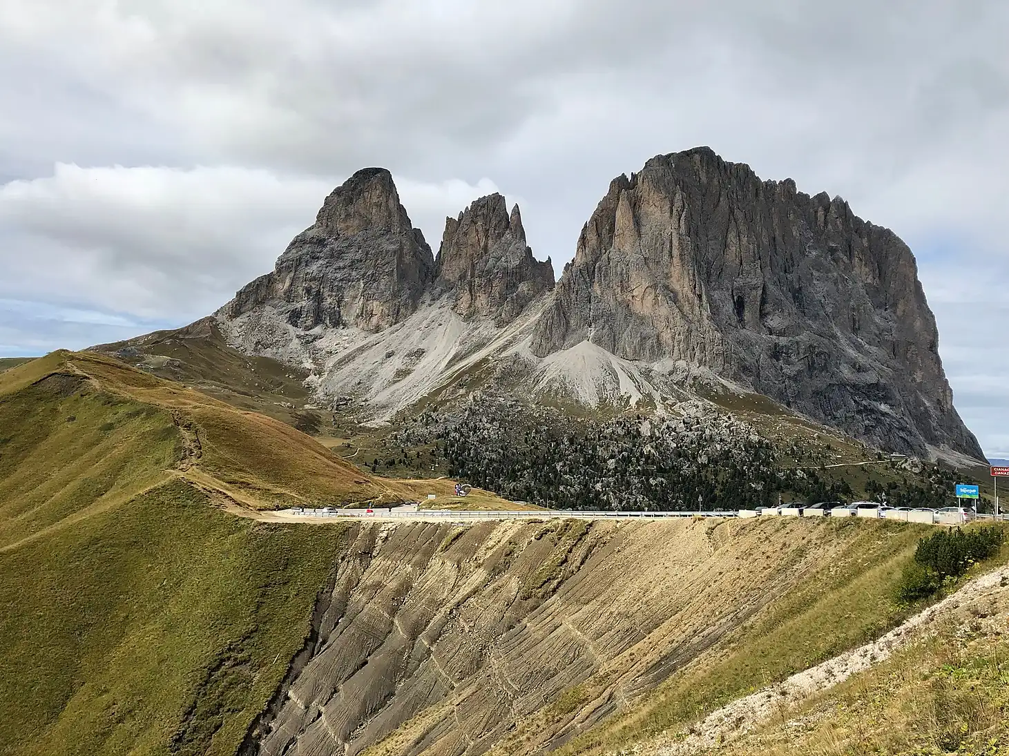 Cycling over the Sella Ronda in the Dolomites